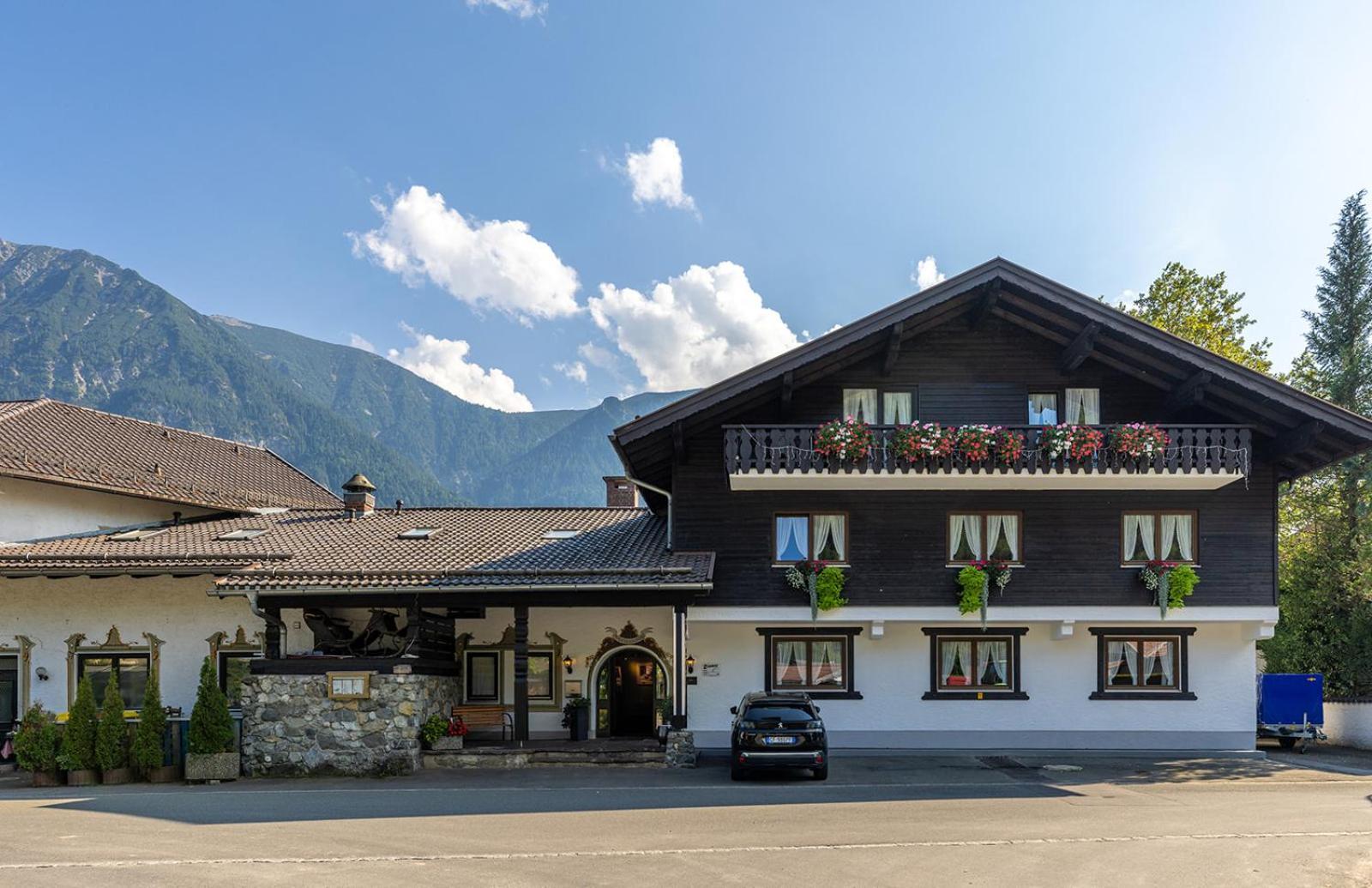 Hotel Alpenhof Oberau  Exteriör bild