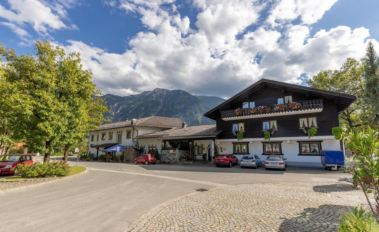 Hotel Alpenhof Oberau  Exteriör bild