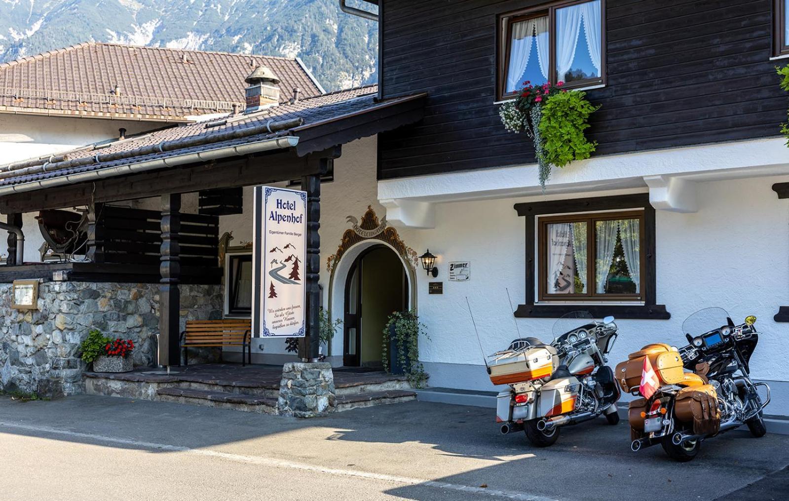 Hotel Alpenhof Oberau  Exteriör bild